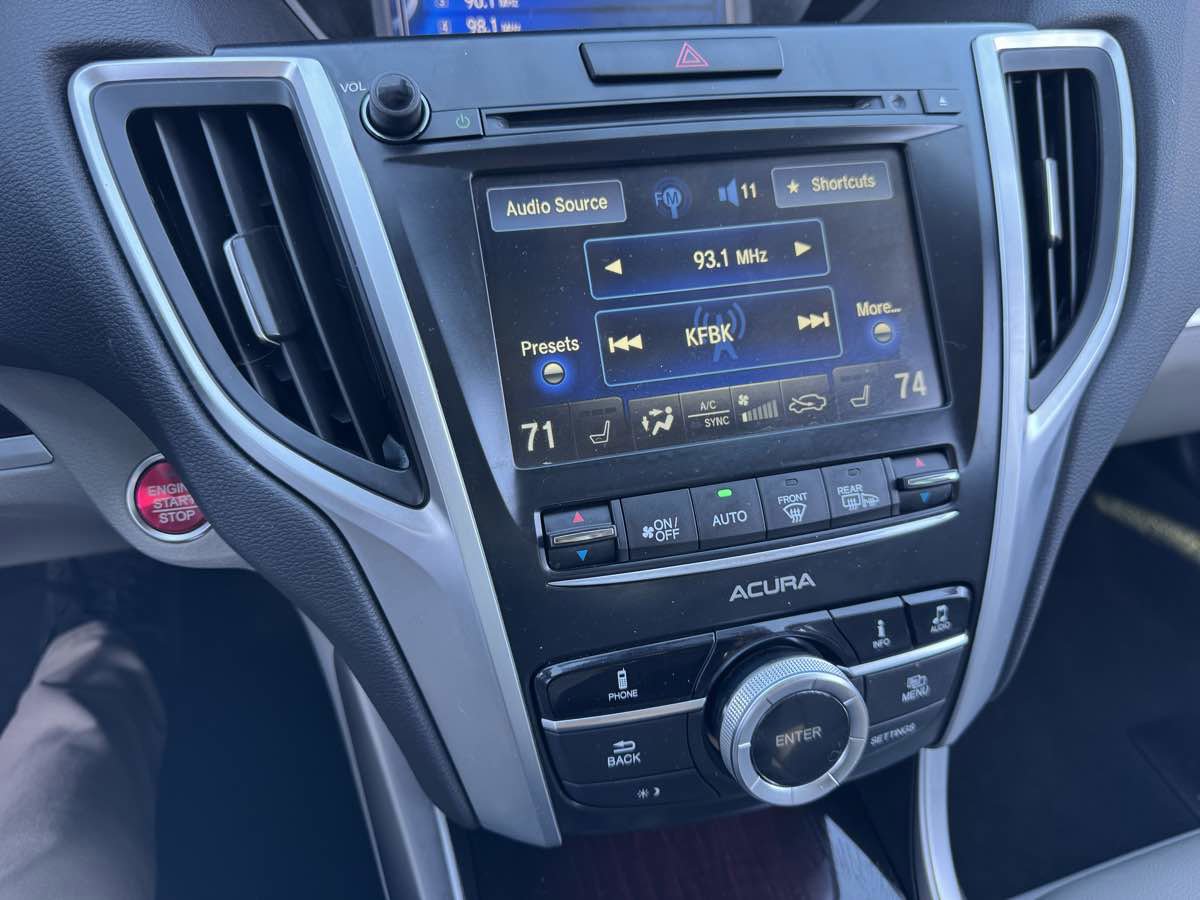Used 2016 Acura TLX image 32