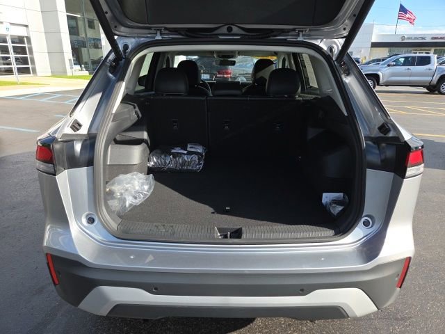Used 2025 Volkswagen Tiguan SE AWD/4WD image 23
