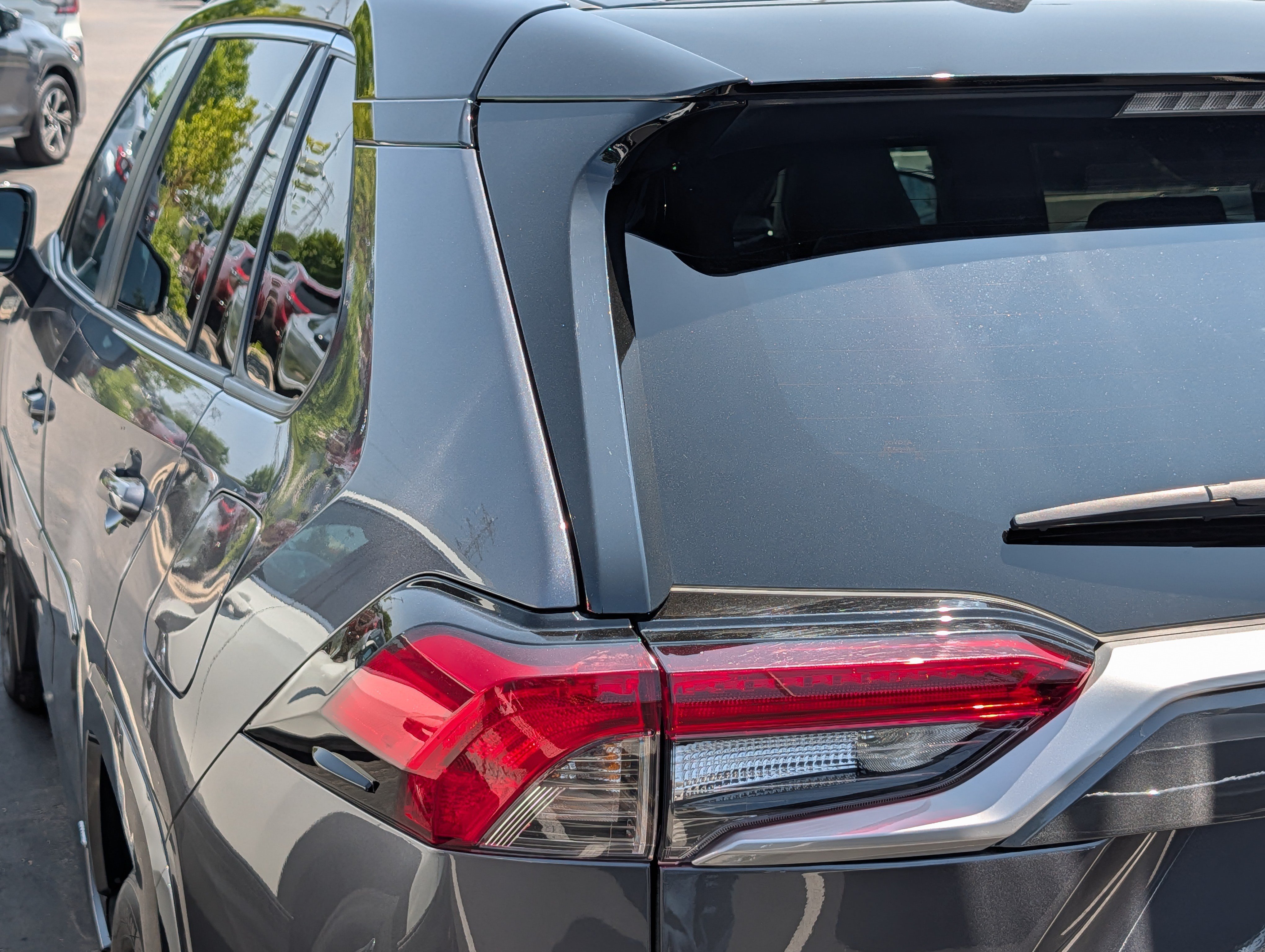 Used 2023 Toyota RAV4 XSE AWD/4WD image 17