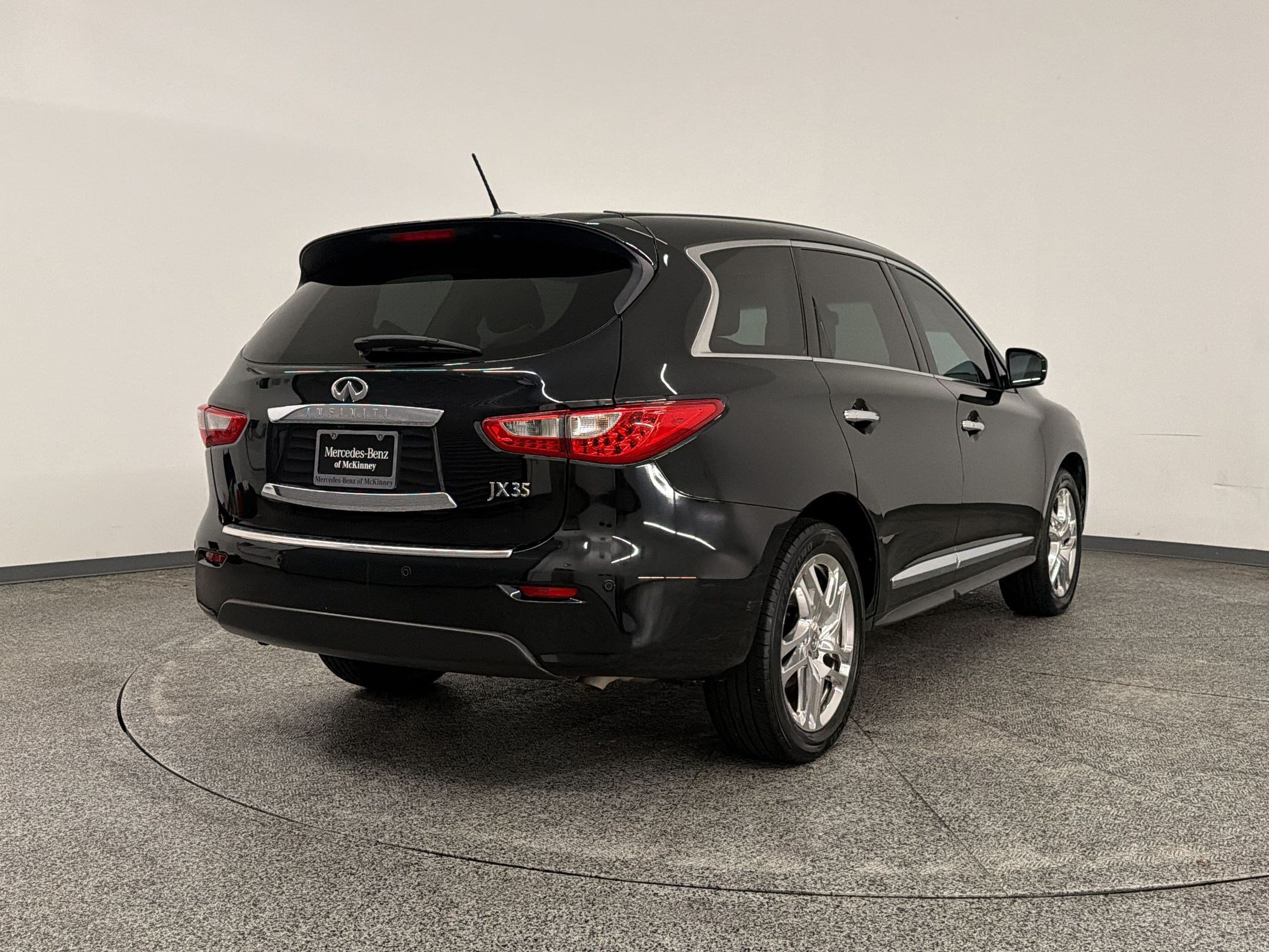 Used 2013 INFINITI JX35 FWD w/ Premium Pkg image 8