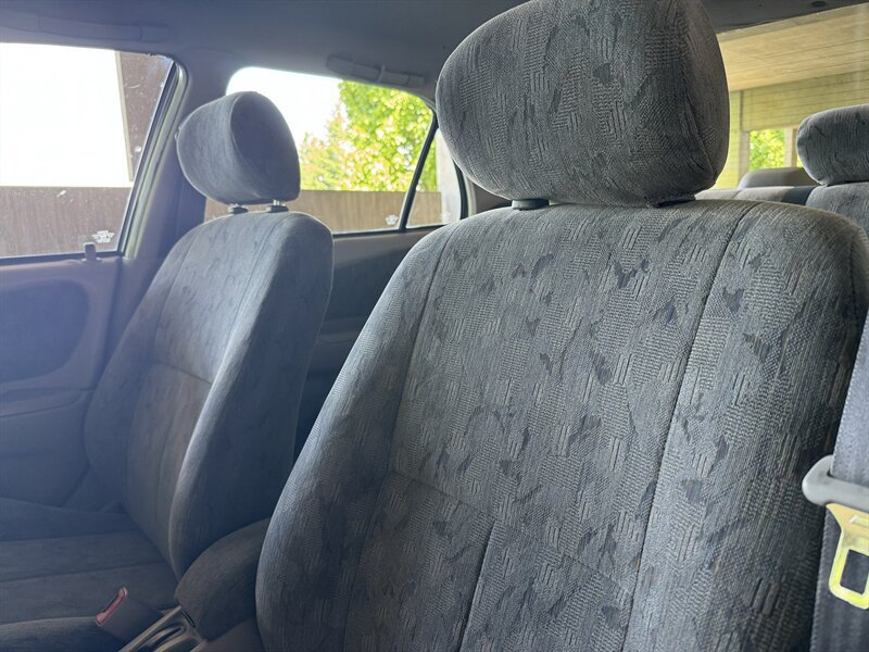 Used 1998 Toyota Corolla LE FWD image 12