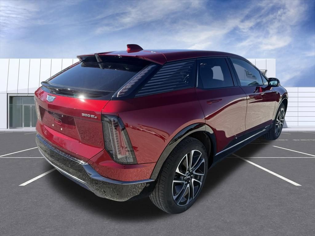 Certified 2025 Cadillac Optiq Sport 2 w/ LPO, Floor Liner Package image 3