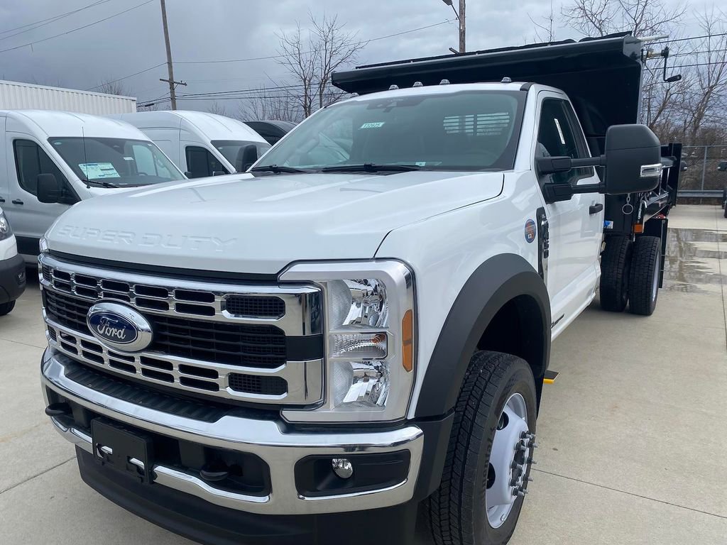 New 2025 Ford F450 XL w/ XL Chrome Package image 9