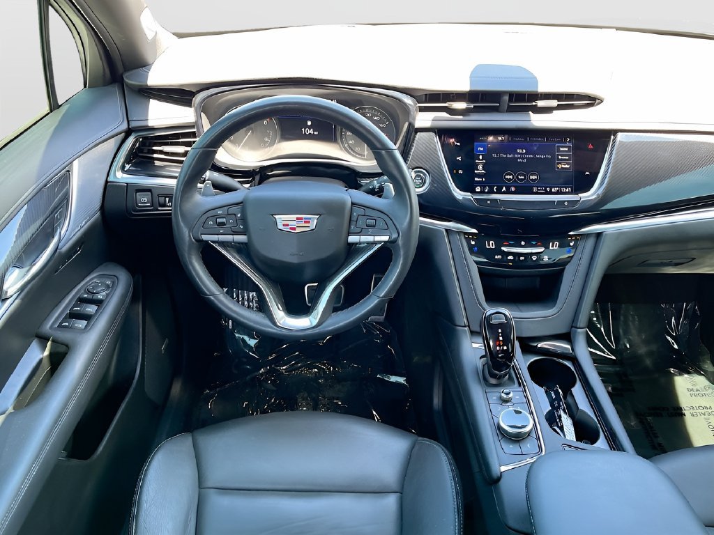 Used 2024 Cadillac XT6 Sport w/ Technology Package AWD/4WD image 24