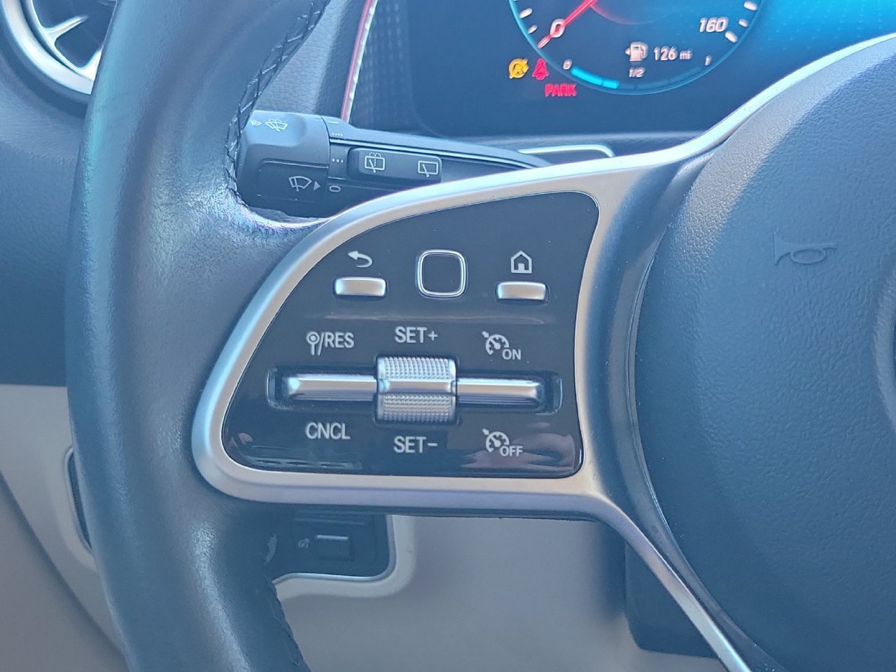 Used 2022 Mercedes-Benz GLB 250 image 21