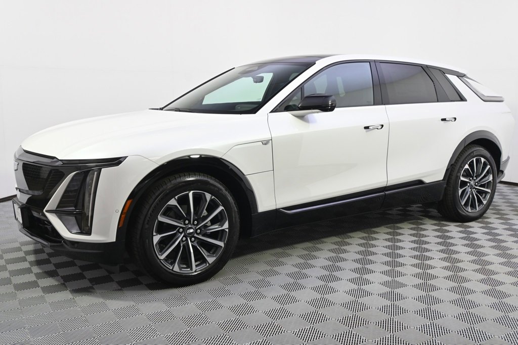New 2025 Cadillac Lyriq Sport image 2