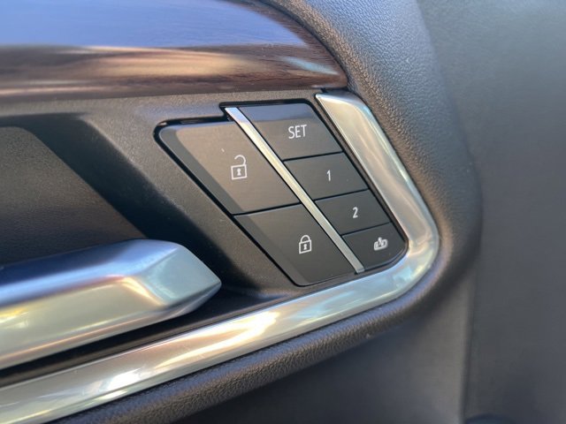 Used 2023 GMC Sierra 1500 SLT w/ SLT Premium Plus Package image 14