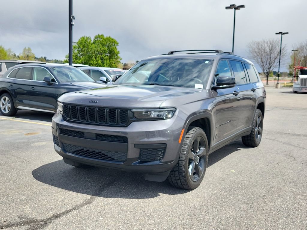 Used 2023 Jeep Grand Cherokee L Laredo AWD/4WD image 4