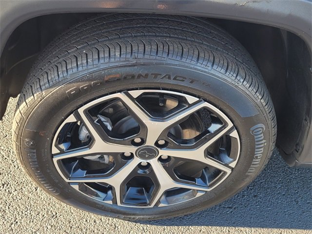 Used 2025 Jeep Compass Limited image 14