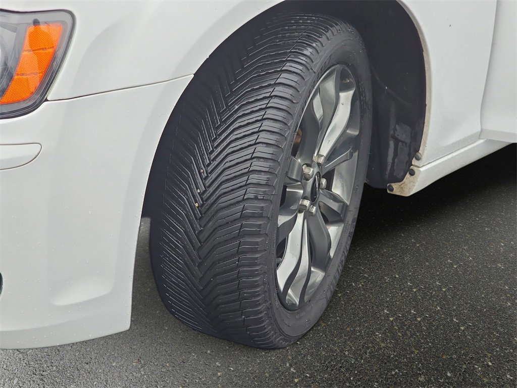 Used 2014 Chrysler 300 S image 34