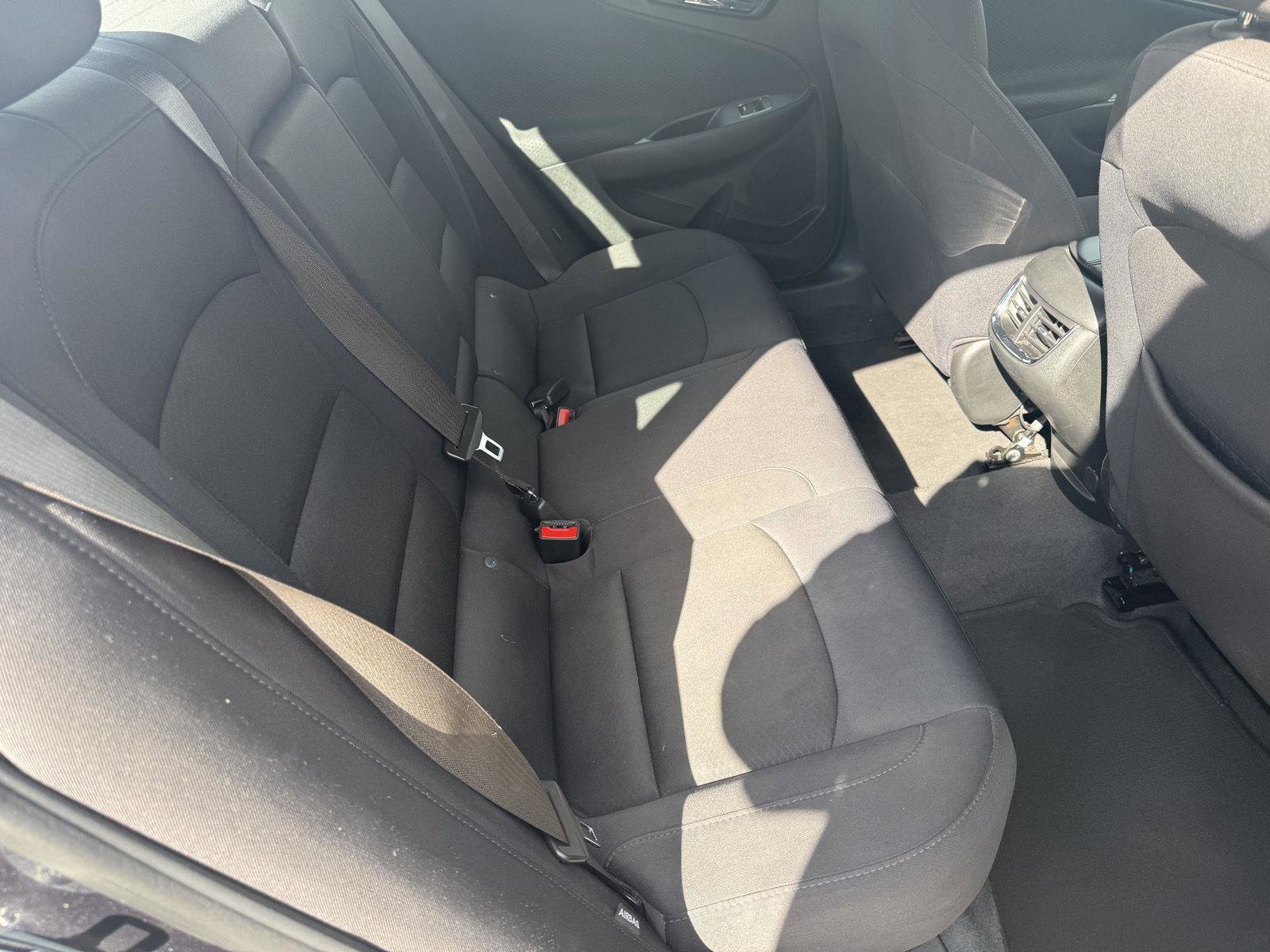 Used 2023 Chevrolet Malibu LT image 33