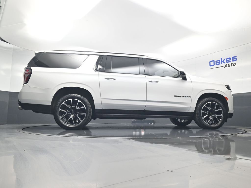 Used 2022 Chevrolet Suburban RST w/ Sport Performance Package AWD/4WD image 48