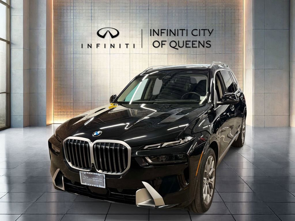 Used 2024 BMW X7 xDrive40i w/ Executive Package AWD/4WD image 3