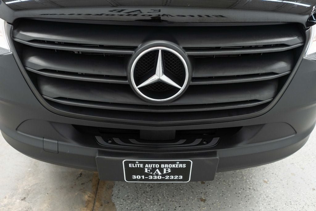 Used 2024 Mercedes-Benz Sprinter 2500 image 27