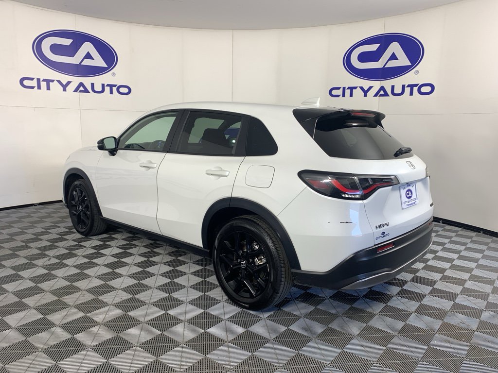Used 2025 Honda HR-V Sport image 5