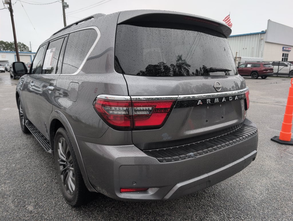 Used 2021 Nissan Armada Platinum w/ Captain's Chairs Package RWD image 6