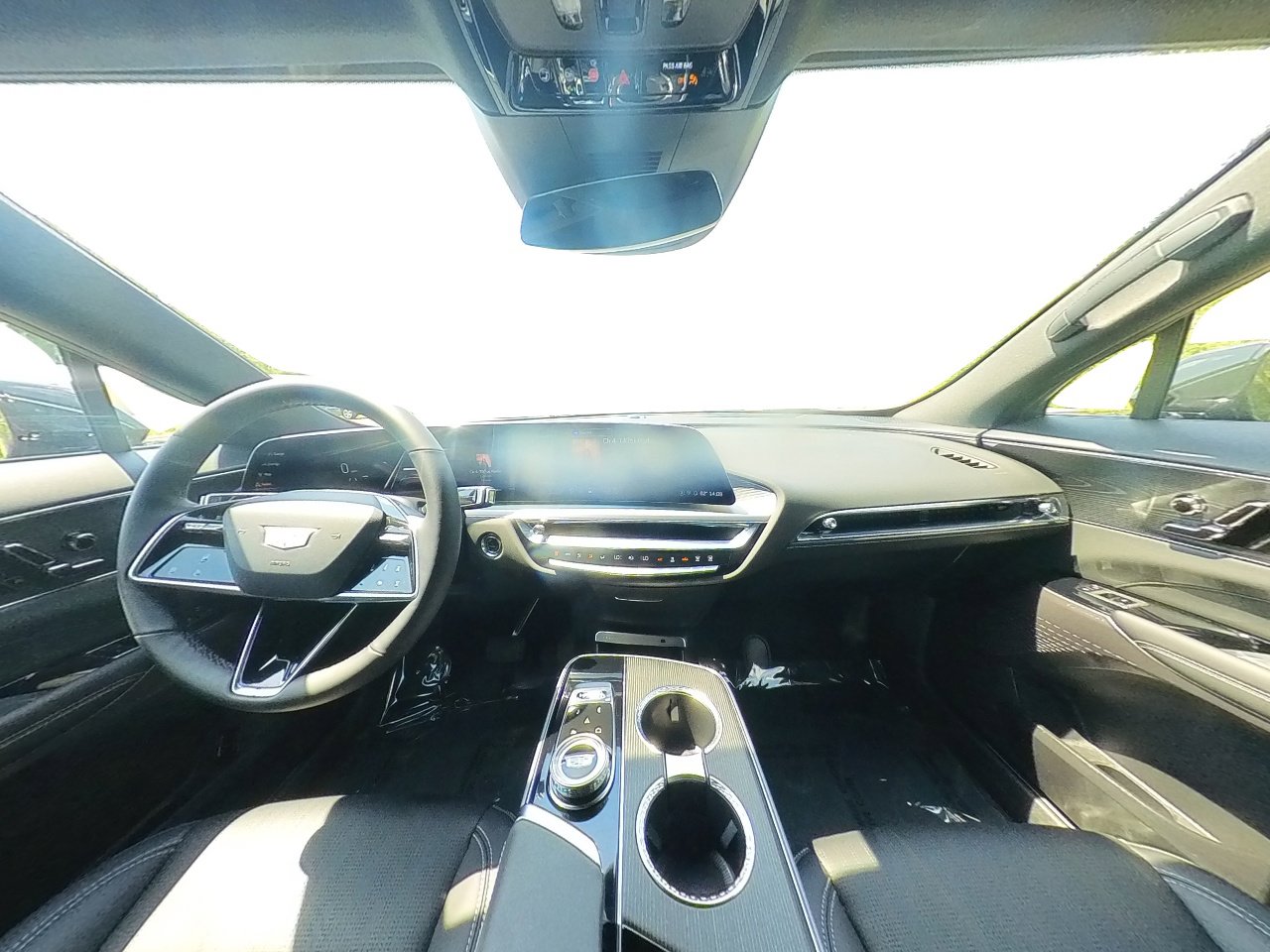 Used 2024 Cadillac Lyriq Luxury image 66