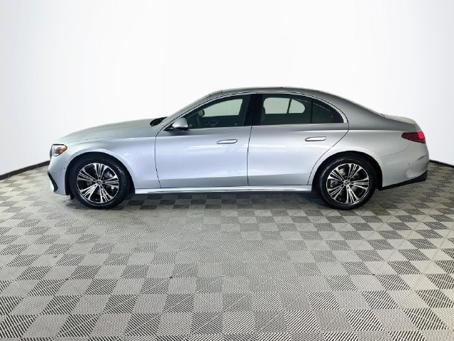 New 2027 Mercedes-Benz E 450 4MATIC Sedan image 4