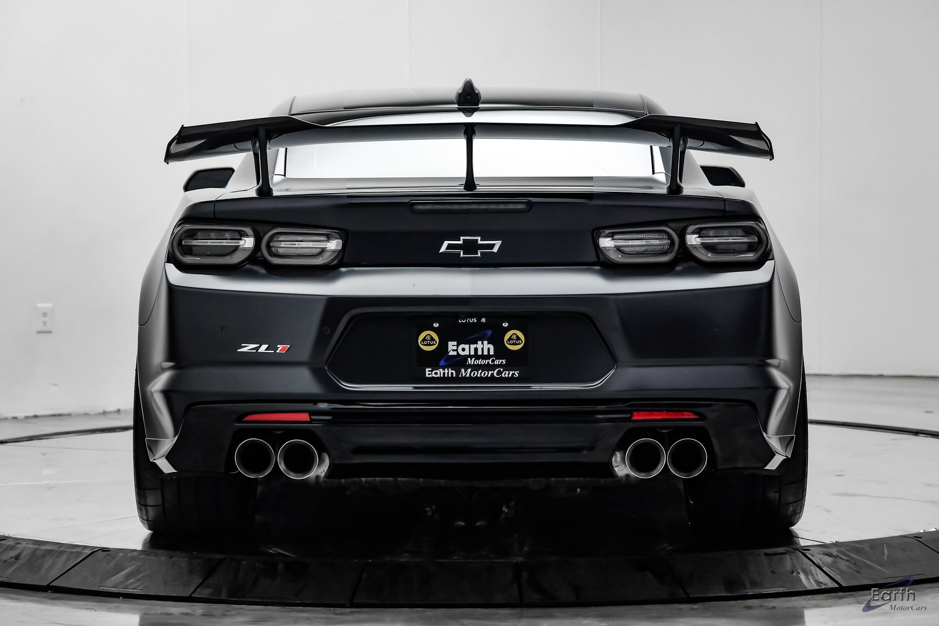 Used 2024 Chevrolet Camaro ZL1 RWD image 12