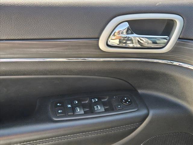 Used 2021 Jeep Grand Cherokee Limited AWD/4WD image 9