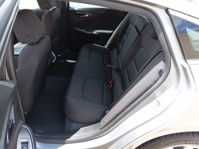 Used 2025 Chevrolet Malibu LT FWD image 24