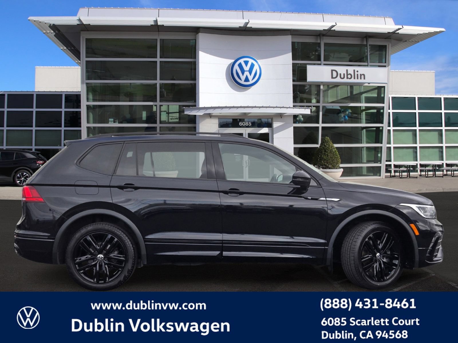 Used 2022 Volkswagen Tiguan SE R-Line FWD image 3