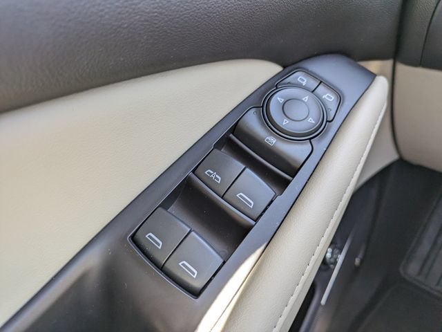 Used 2020 Buick Enclave Essence w/ Sound and Sites Package FWD image 22