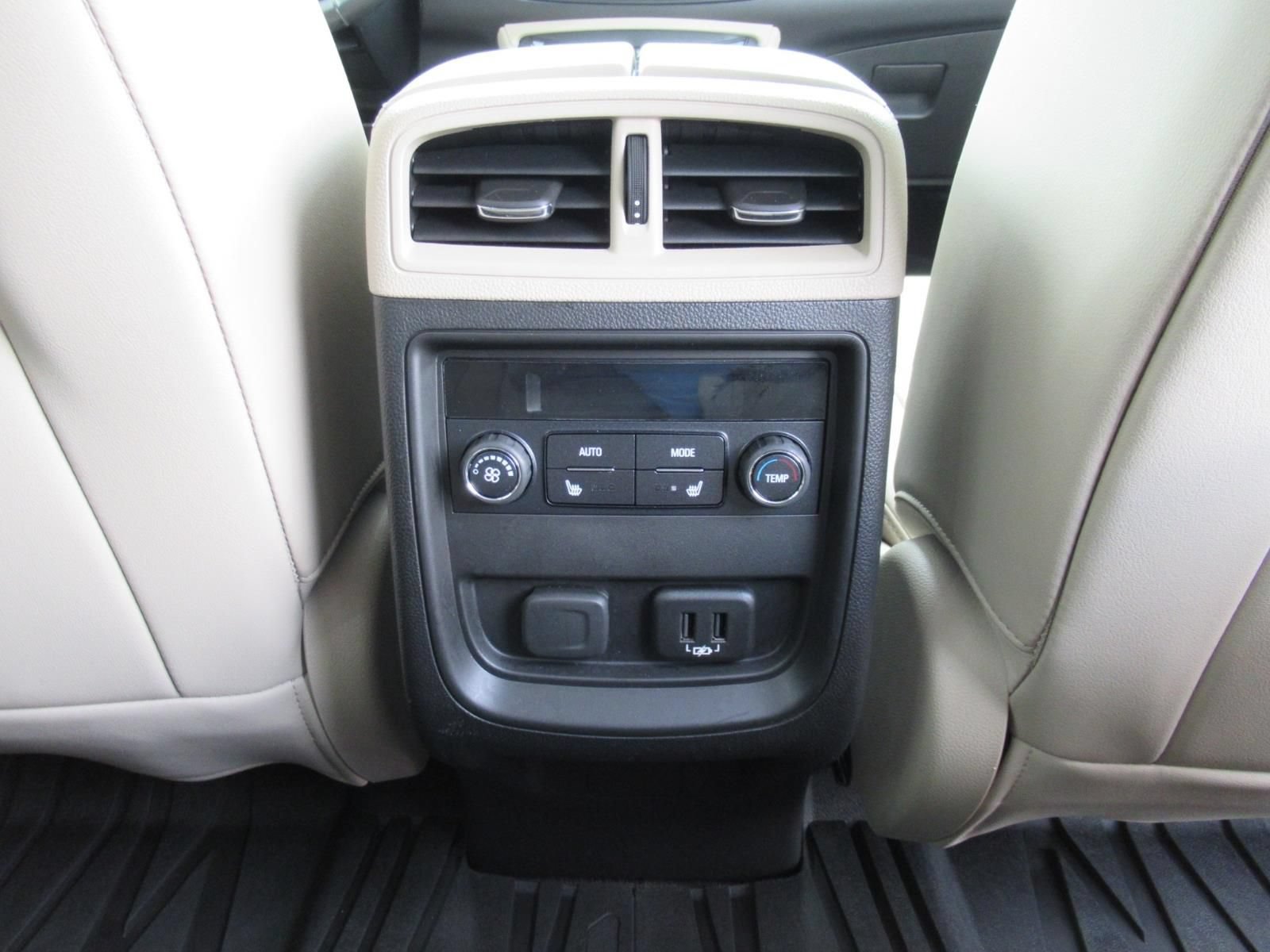 Used 2020 Buick Envision Essence FWD image 33