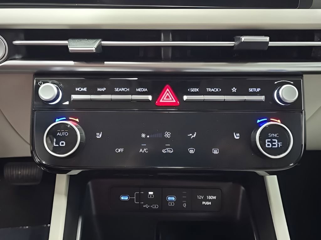 Used 2025 Hyundai Tucson SEL FWD image 25