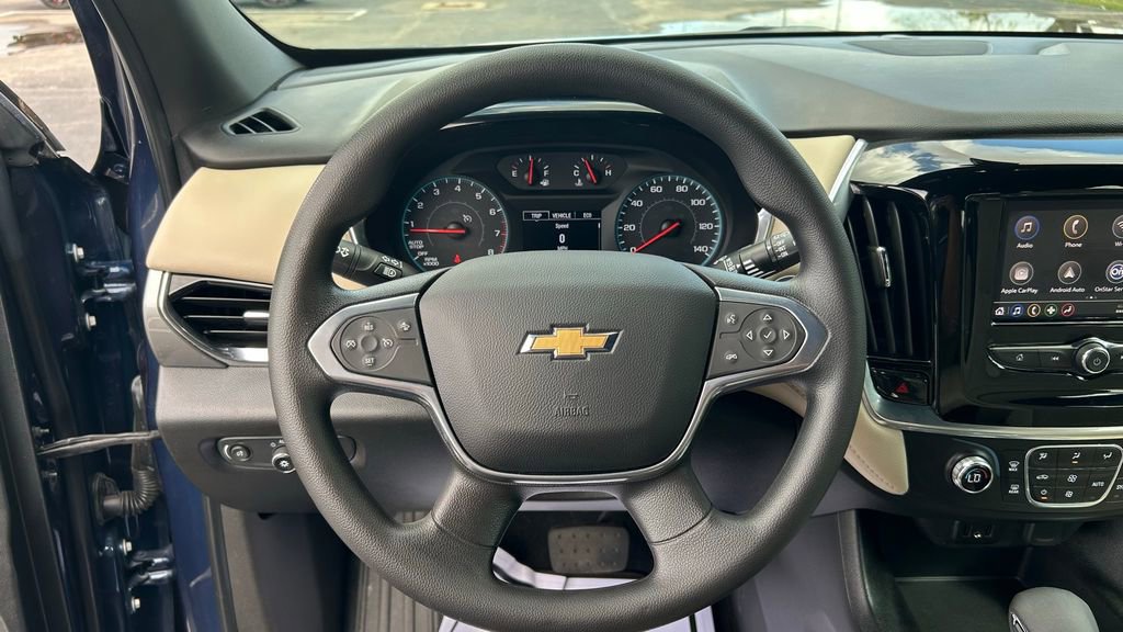 Used 2022 Chevrolet Traverse LS image 30