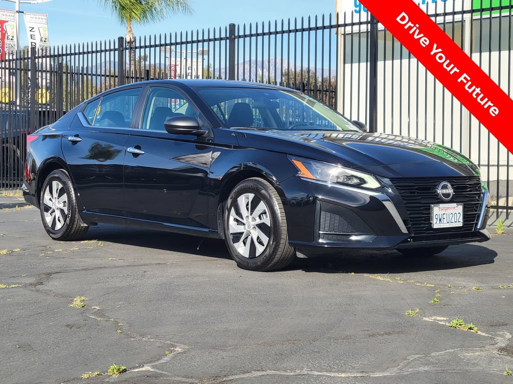 Certified 2025 Nissan Altima 2.5 S FWD image 31