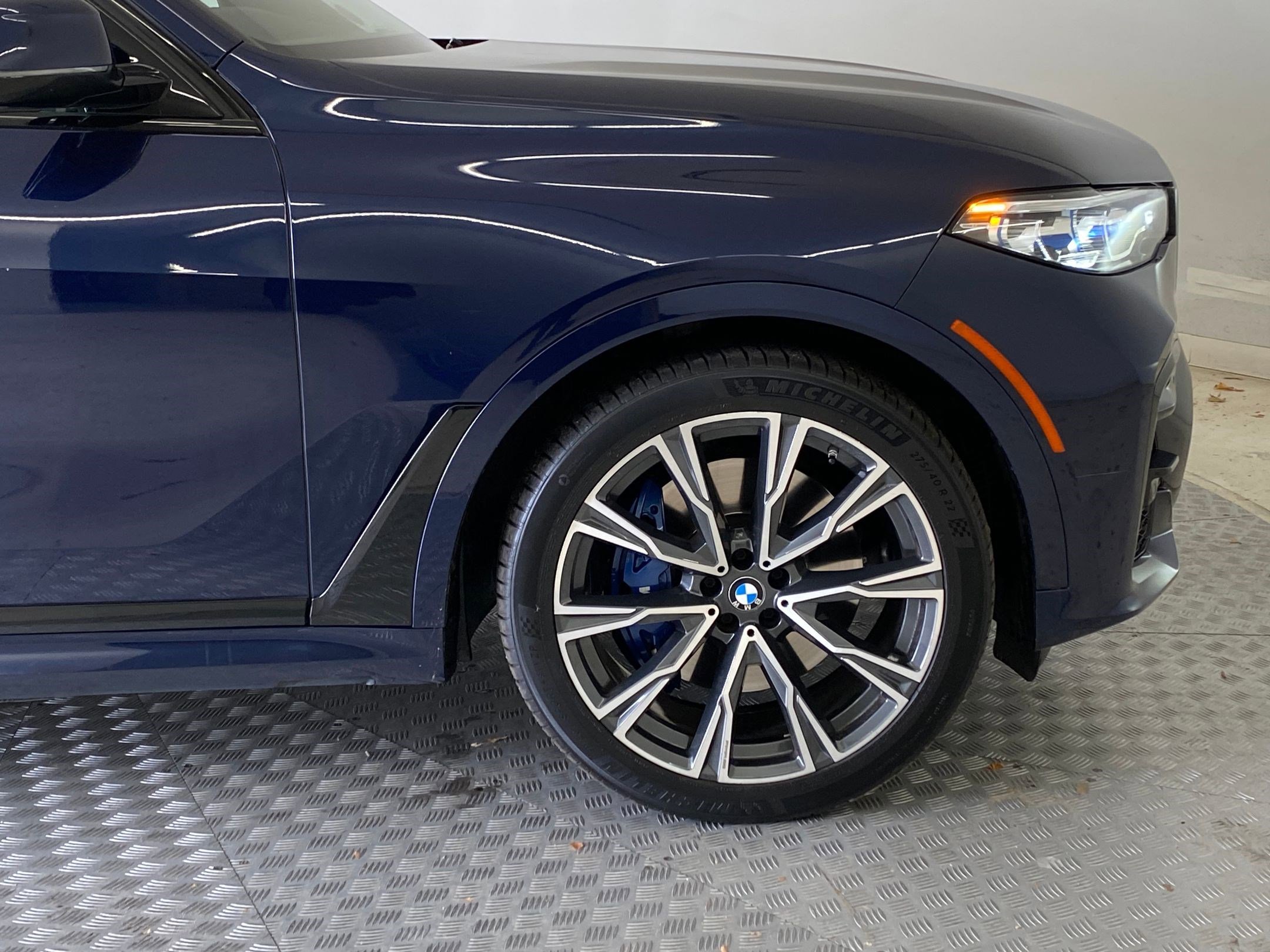 Used 2022 BMW X7 M50i w/ Dynamic Handling Package image 10