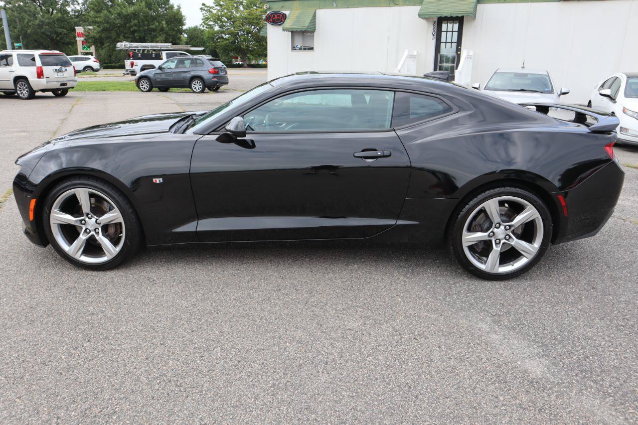 Used 2017 Chevrolet Camaro SS RWD image 3