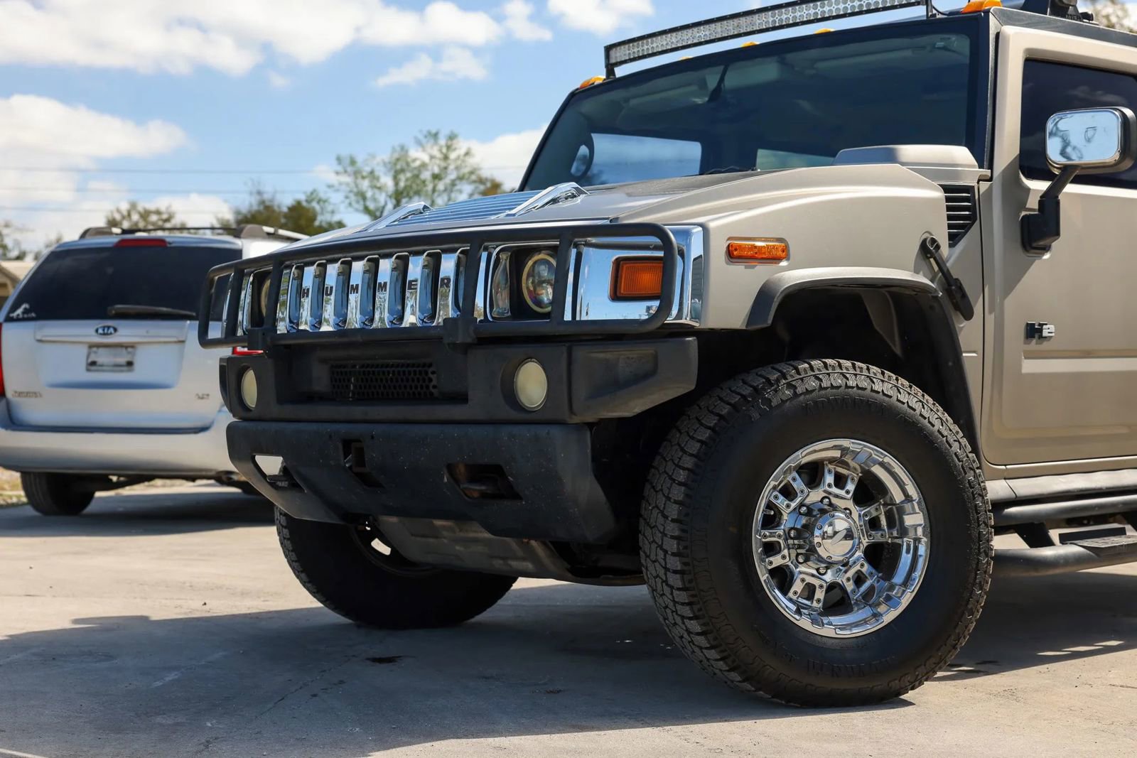 Used 2003 HUMMER H2 w/ Preferred Equipment Group image 23