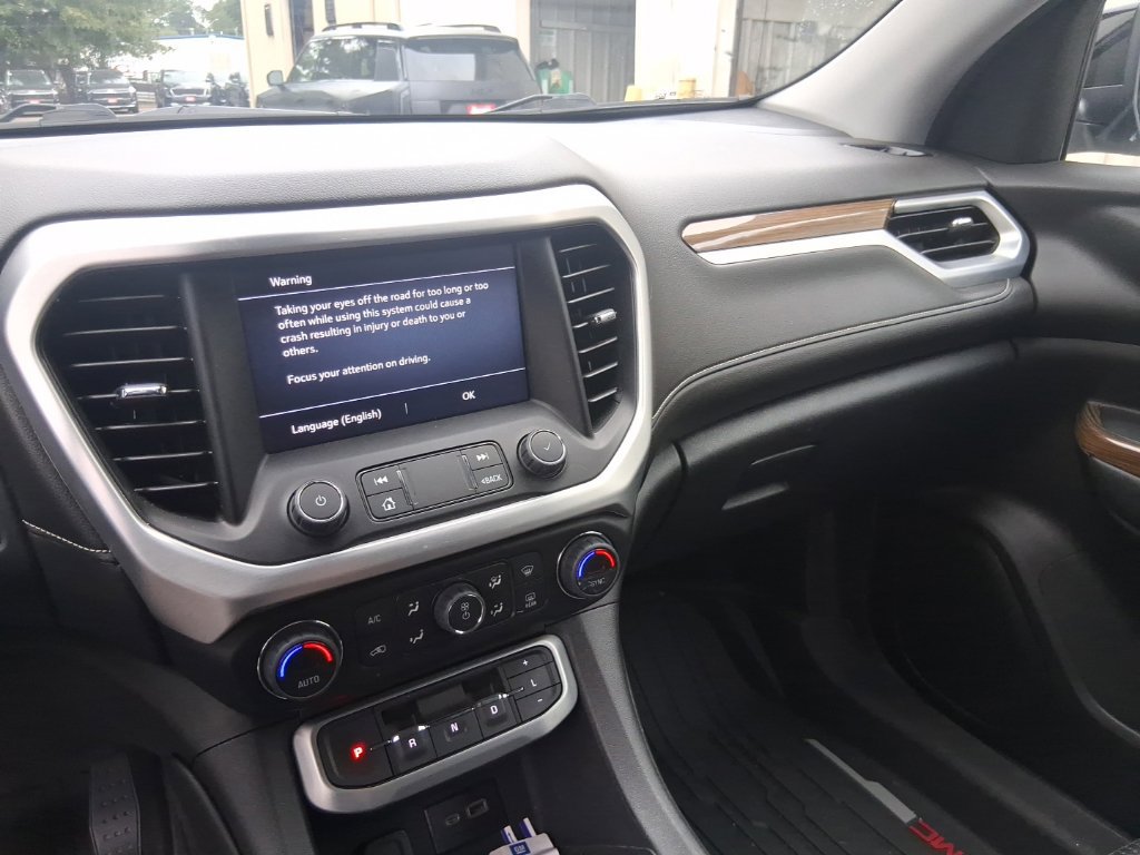 Used 2022 GMC Acadia SLE w/ Driver Convenience Package FWD image 14