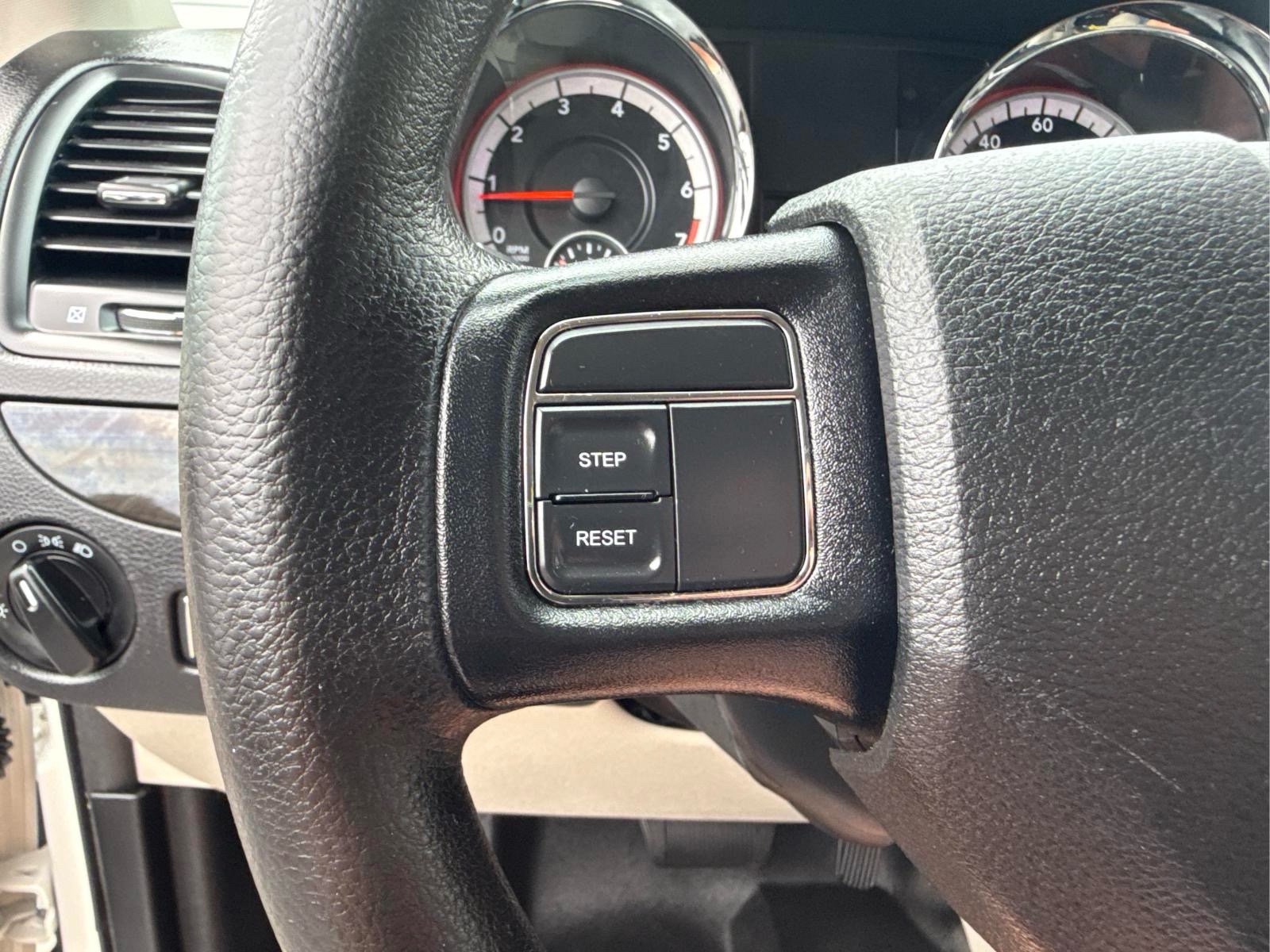 Used 2013 RAM C/V Tradesman FWD image 23