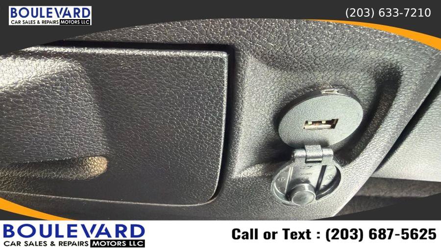 Used 2014 RAM 1500 Express AWD/4WD image 17
