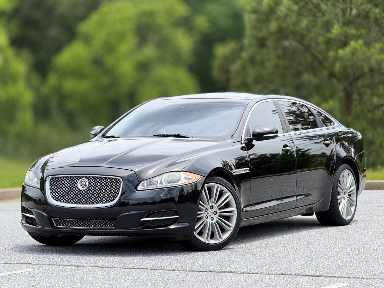 Used 2015 Jaguar XJ L Portfolio AWD/4WD image 8