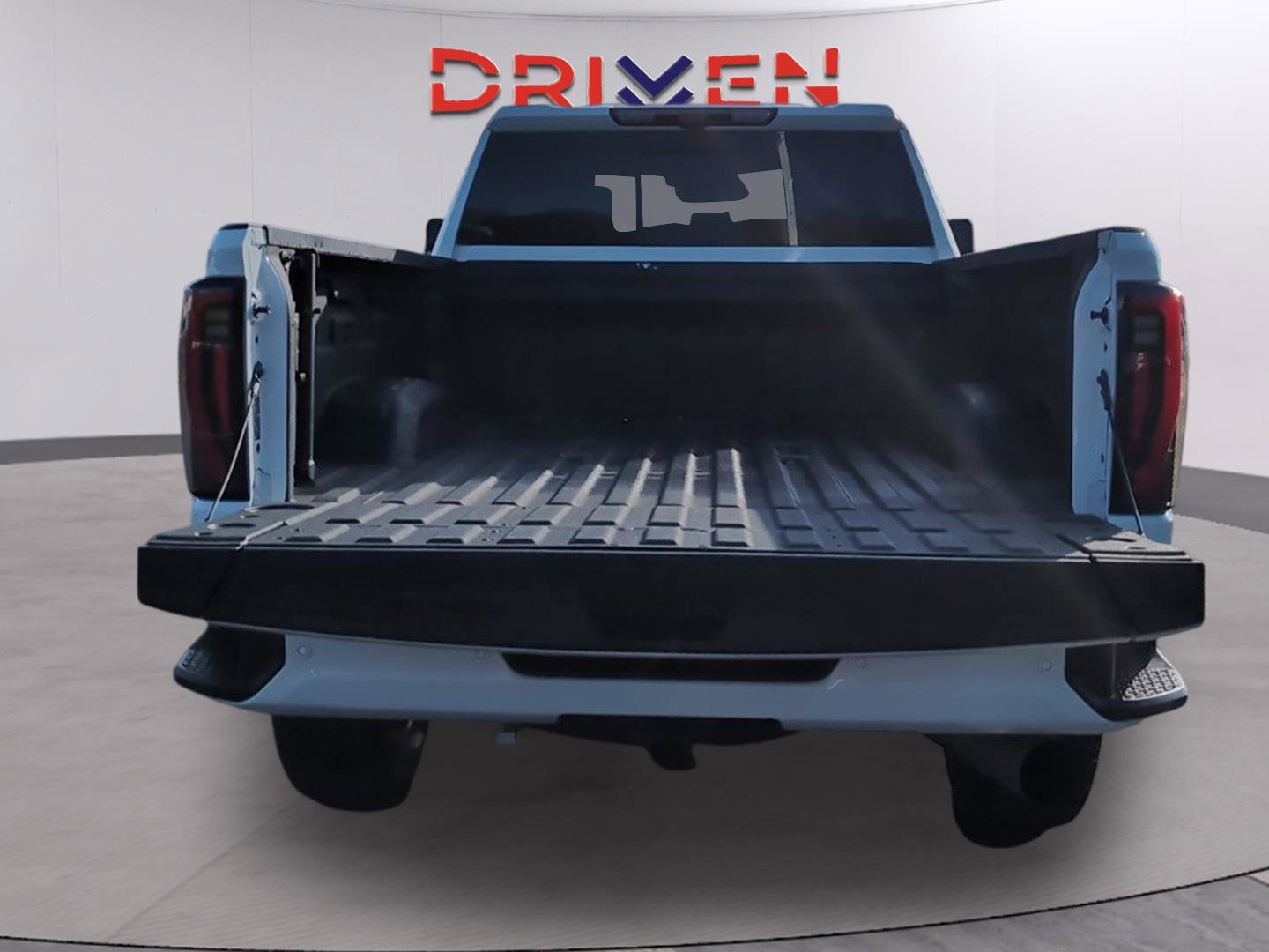 Used 2024 GMC Sierra 2500 AT4 w/ Technology Package AWD/4WD image 10