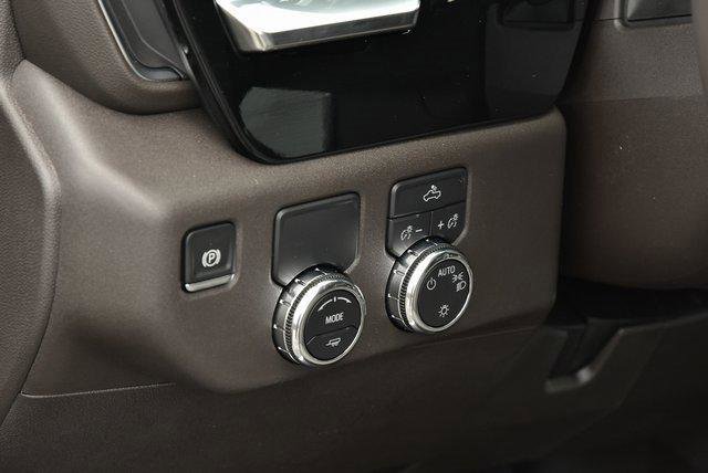 New 2025 GMC Sierra 1500 SLE w/ Preferred Package image 17