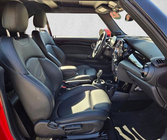 Certified 2023 MINI Cooper S w/ Premium Package image 18