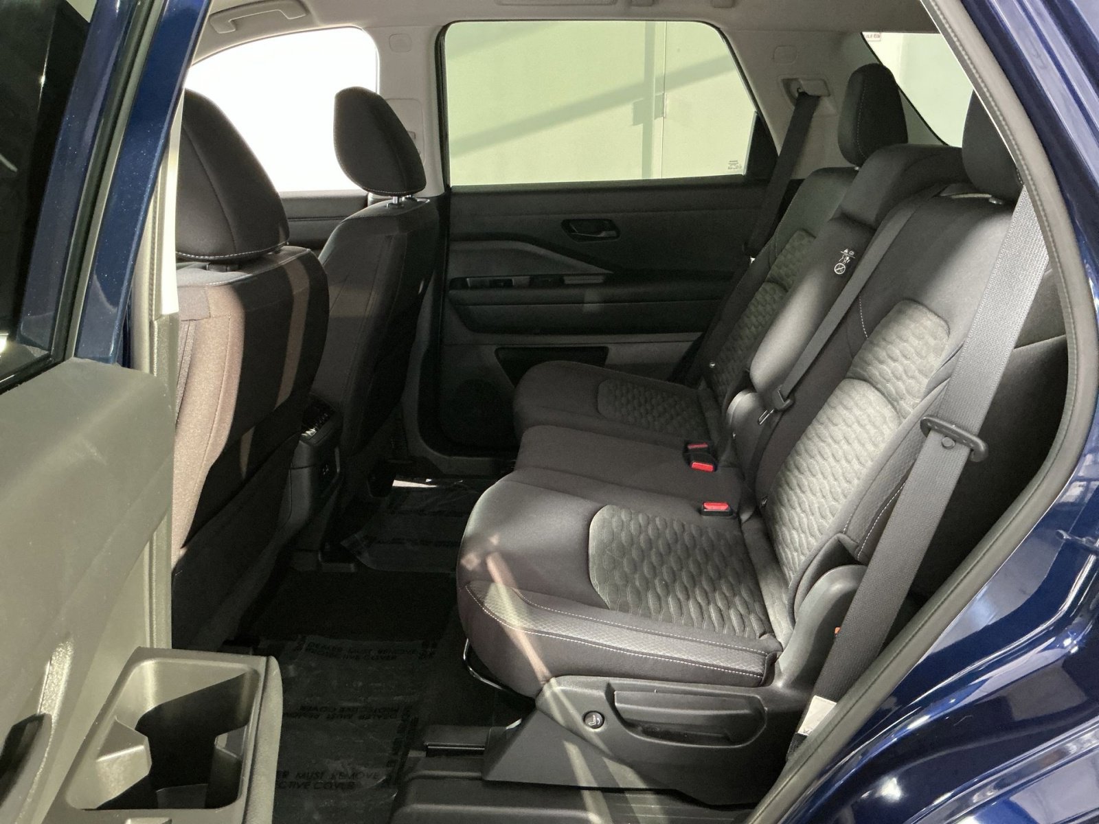 Used 2023 Nissan Pathfinder SV w/ Cargo Package image 30