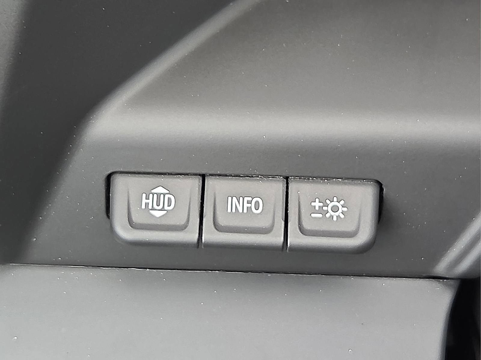 Used 2024 GMC Sierra 1500 AT4 w/ Technology Package image 21