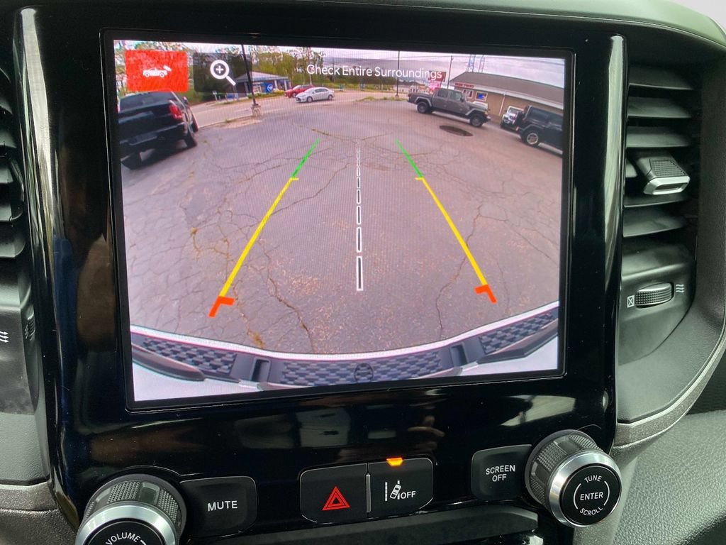 Certified 2025 RAM 1500 Tradesman w/ Night Edition AWD/4WD image 15