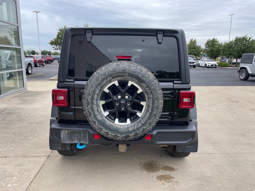 Used 2024 Jeep Wrangler Unlimited Rubicon 4xe w/ Technology Group AWD/4WD image 6