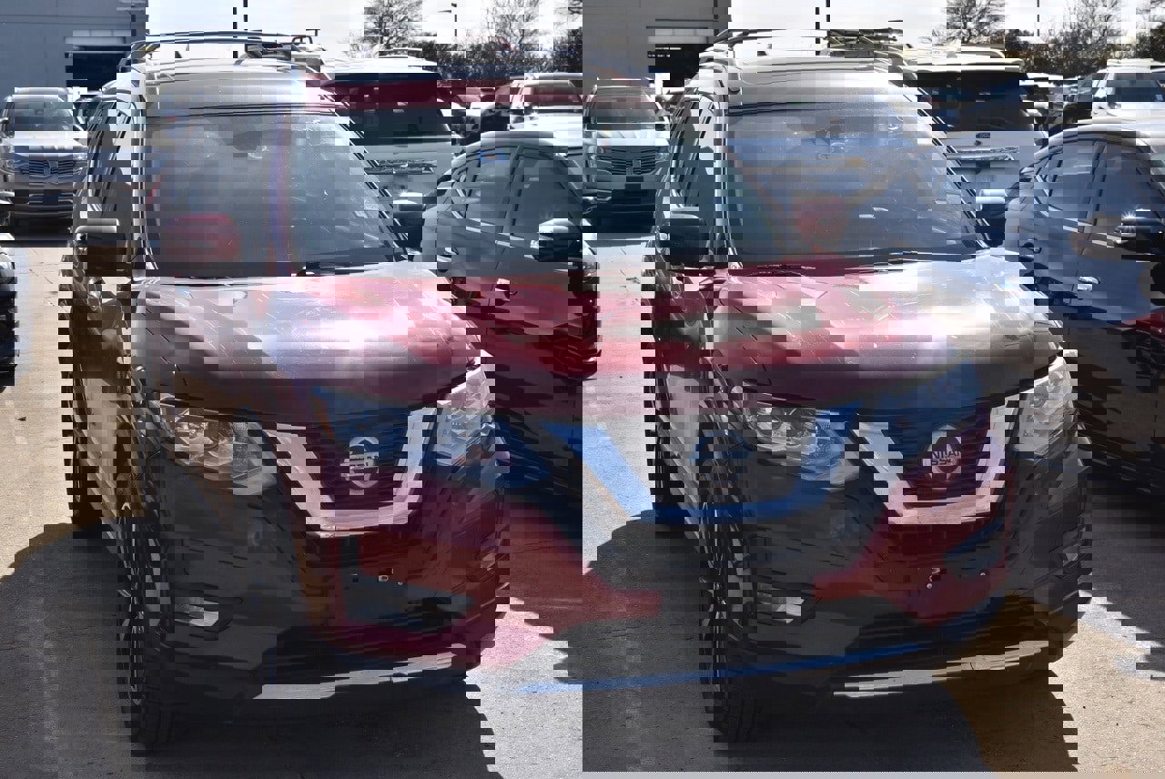 Used 2020 Nissan Rogue SL w/ Premium Package image 4