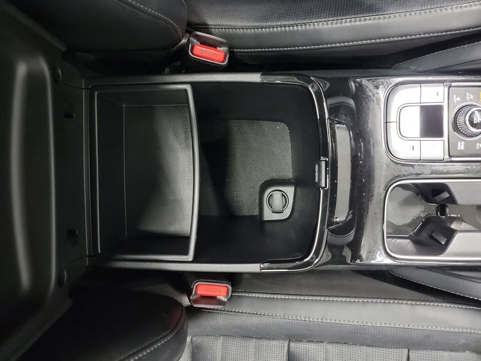 Used 2021 Kia Telluride SX w/ SX Prestige Package AWD/4WD image 29
