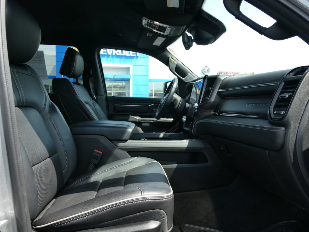 Used 2023 RAM 1500 Limited AWD/4WD image 15