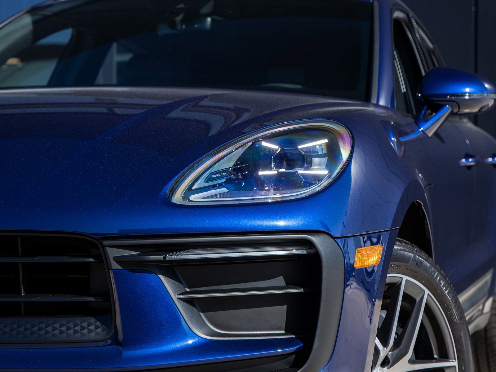 Certified 2026 Porsche Macan image 18