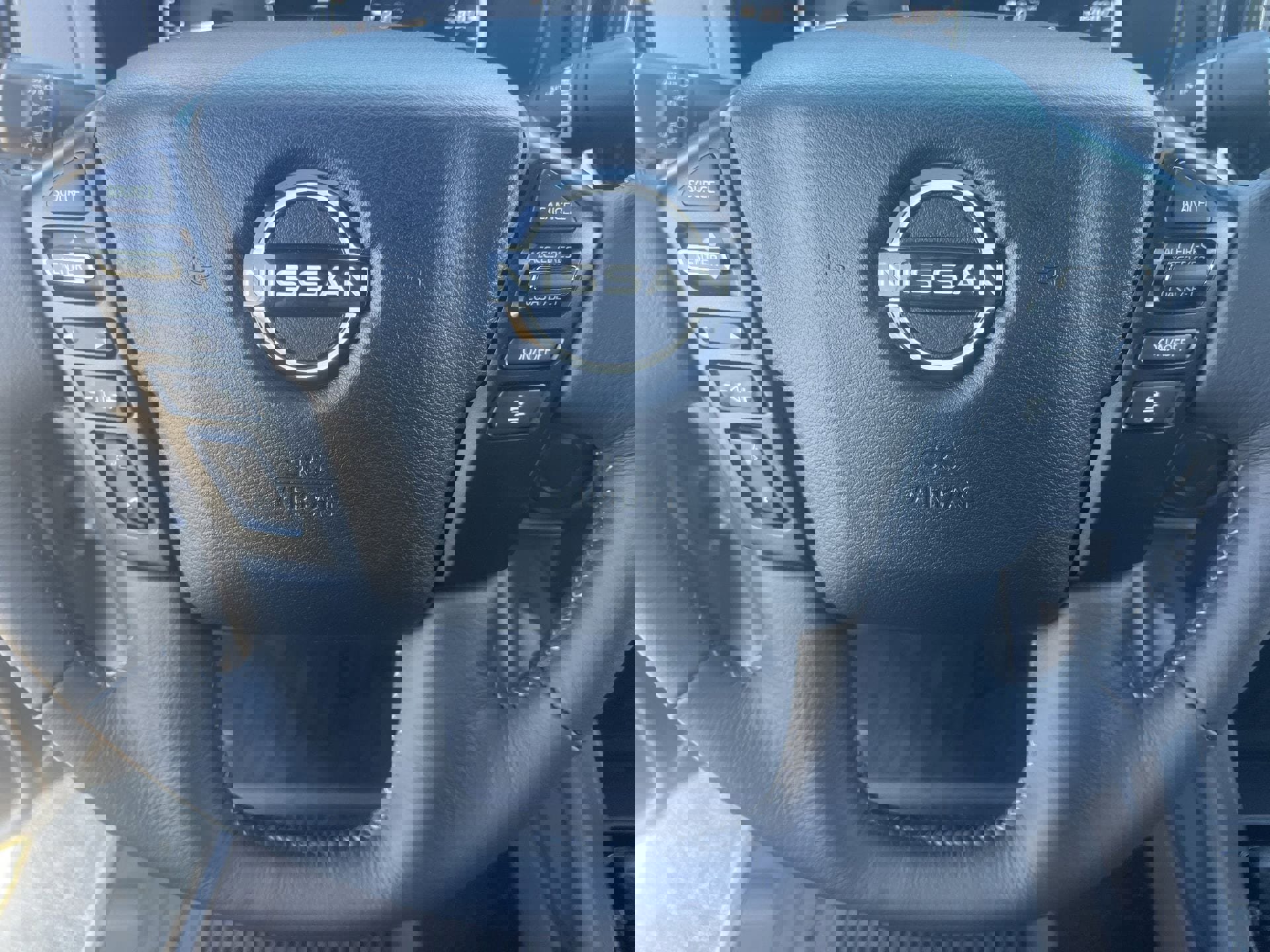 New 2026 Nissan Frontier SV image 9